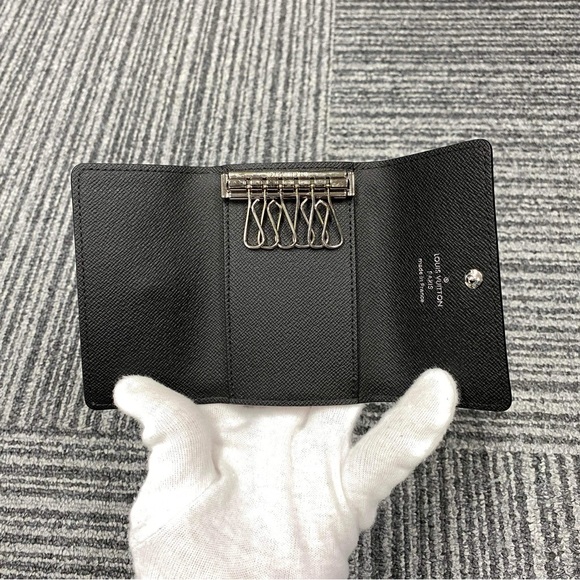 🎀Louis Vuitton Damier Graphite Multicles 6 Key Case - Picture 13 of 15